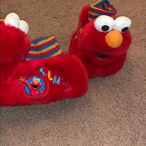 Elmo slippers - size 7/8 kids